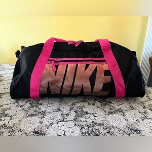 Nike Black Duffel Bag with Pink Straps NWOT